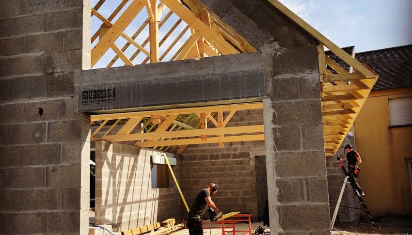 Charpente traditionnelle en fermes latines